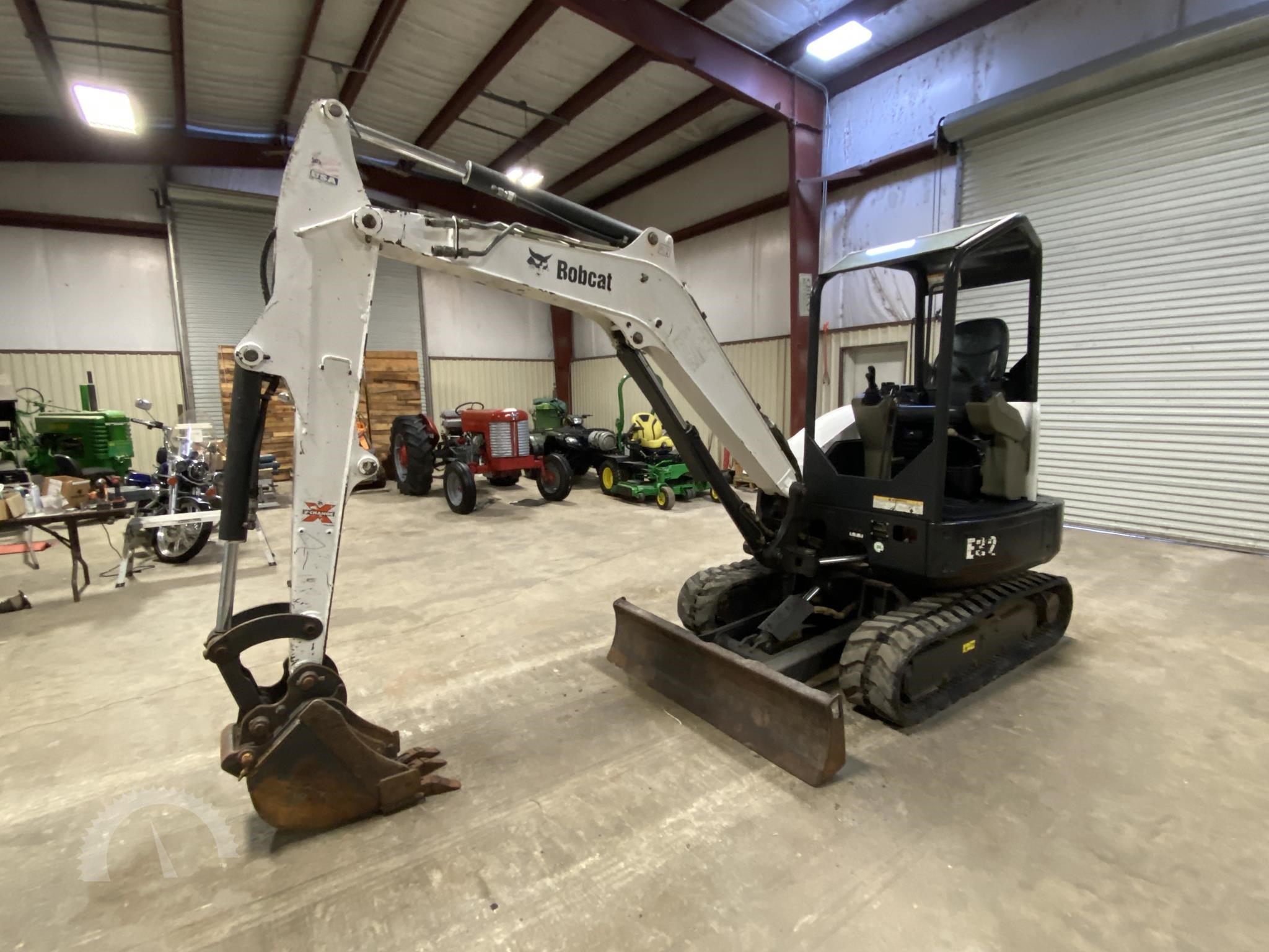 2011 BOBCAT E32